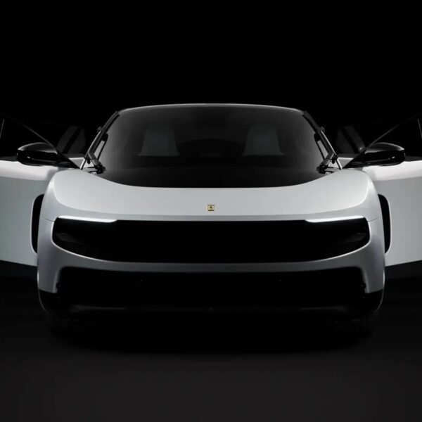 Ferrari Luce за $40 млн: перший серійний електромобіль бренду продали на аукціоні — Мінфін