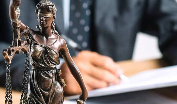 Українцям пояснили, як отримати безоплатну правову допомогу за кордоном: покрокова інструкція — Мінфін