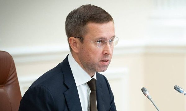 Корецький запропонує заходи для підтримки бізнесу та логістики в Україні – Зеленський