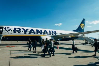 Ryanair розпродає дешеві авіаквитки: куди можна полетіти