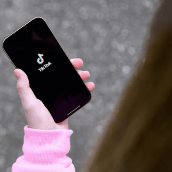 TikTok виплатить $400 млн за незаконний збір даних дітей — Мінфін