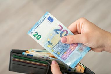 У яких країнах Європи найвищі мінімальні зарплати (інфографіка)