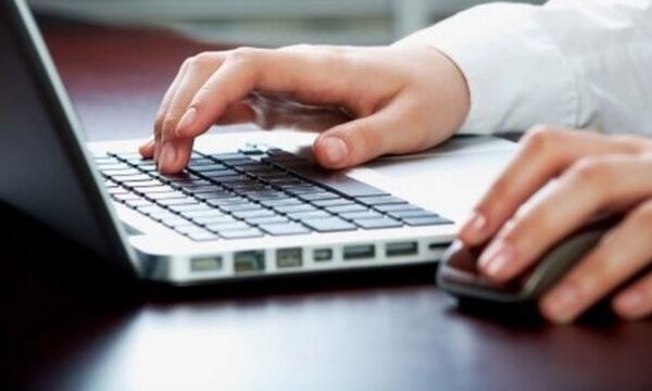 Кількість молодих чоловіків-кандидатів на Work.ua через рік після оновлення правил виїзду скоротилася на 19% – дослідження