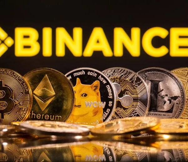 Новини криптосвіту: Binance передала дані рф, шахраї атакують через MiCA, SafePal повідомив про витік — Мінфін