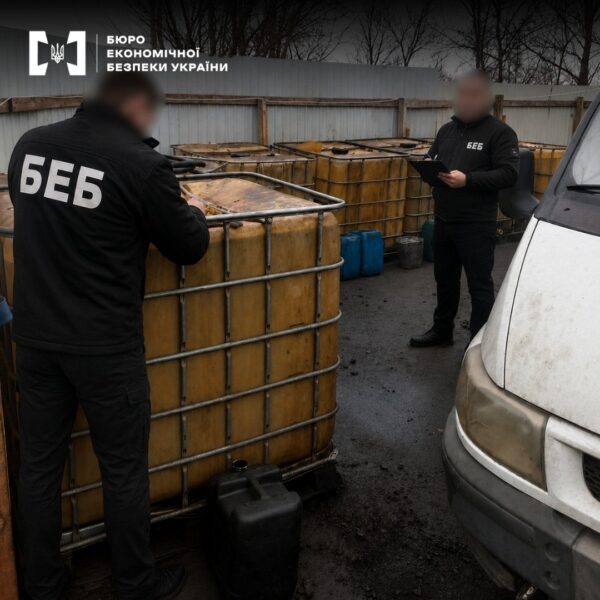 Жителя Одещини оштрафували за продаж пального «з коліс» (фото)