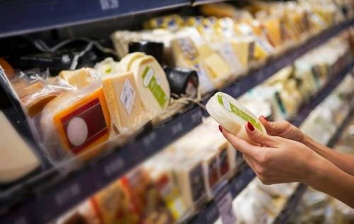 Найбільше підроблюють в Україні дві групи товарів — молочну продукцію та ковбасні вироби.
