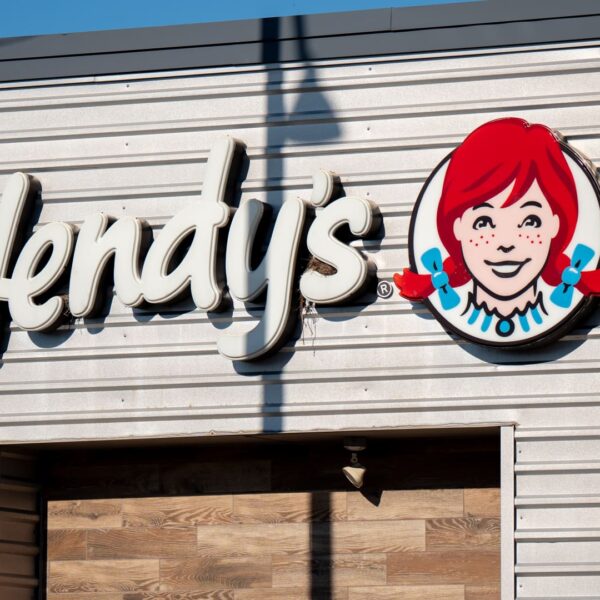Акції Wendy’s зросли через чутки про поглинання