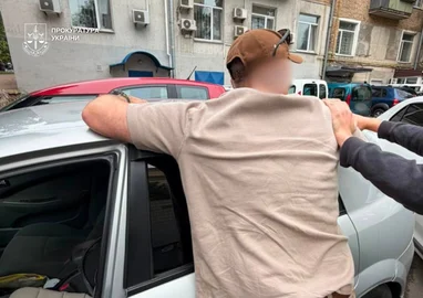 У Києві двоє пенсіонерів віддали «на перевірку» псевдопрацівникам СБУ $267 тисяч