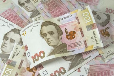 Середня зарплата в Україні перевищила 32,7 тис. грн: де платять найбільше