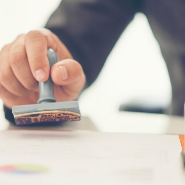 Нотаріуси отримають право реєструвати шлюби та розлучення і забезпечувати докази: проект ухвалено за основу | ЮРЛІГА