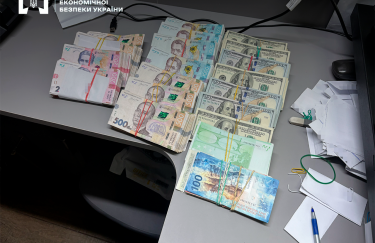 БЕБ викрило мережу конвертцентрів з оборотом 23,5 млрд грн