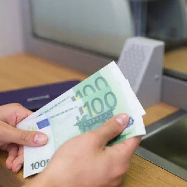 Курс валют на 26-27 вересня: як змінився курс долара на вихідні?