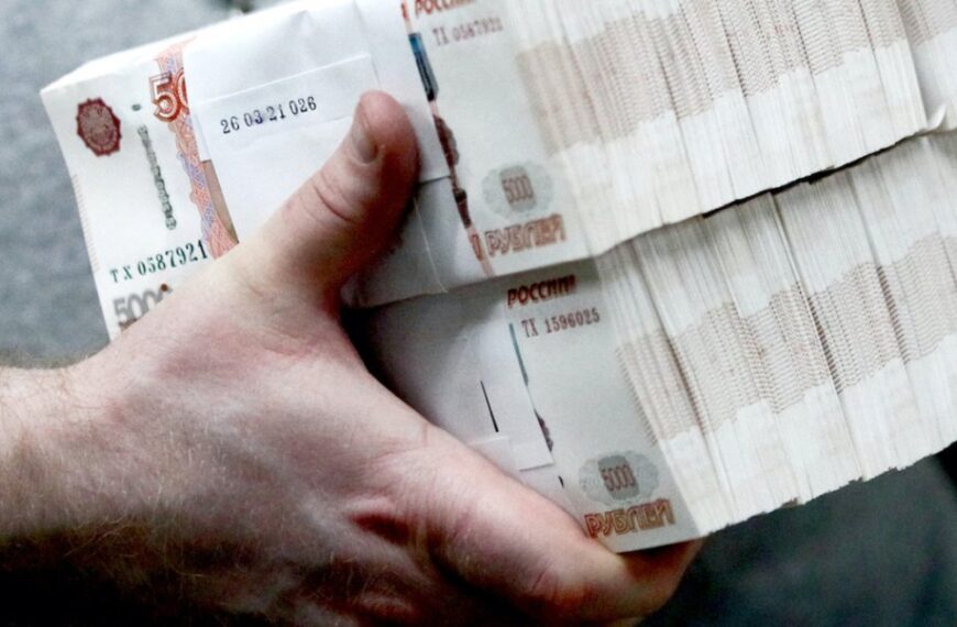Російські олігархи та оточення Путіна вивели за кордон $12 млрд
