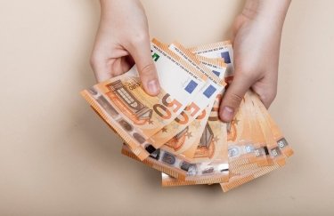 Нацбанк встановив курс валют на 9 вересня / Freepik євро