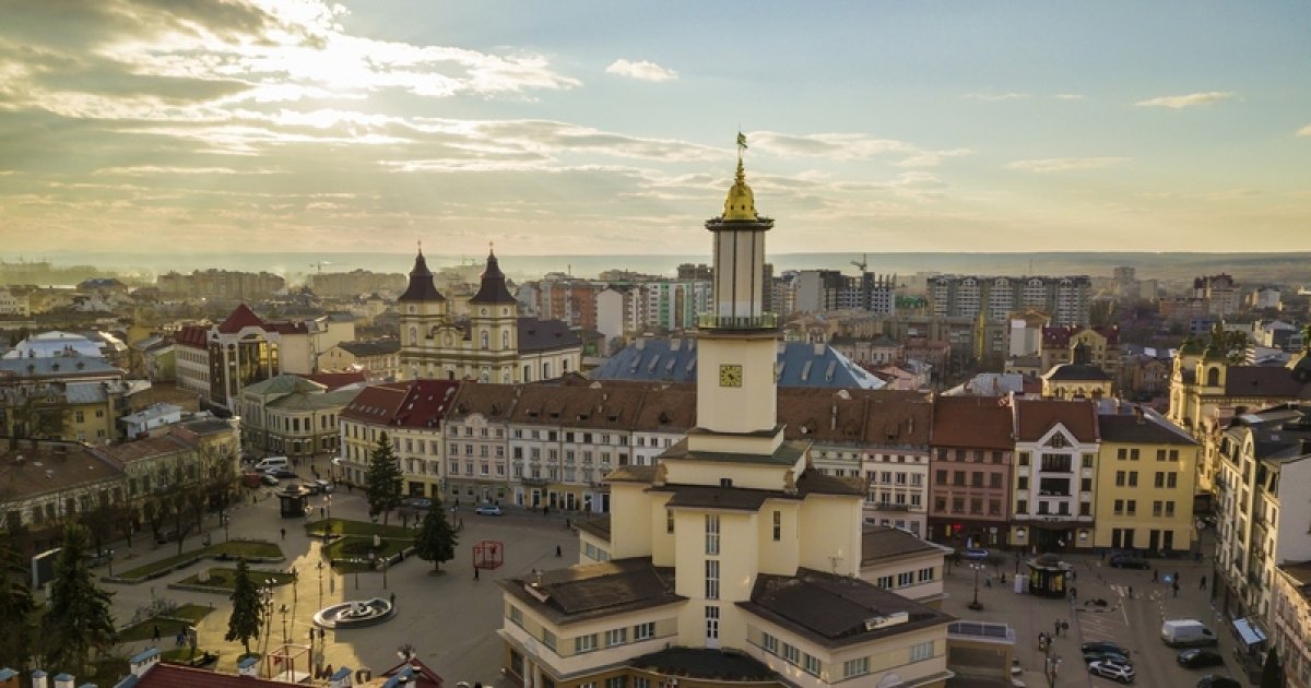 Фото до статті
