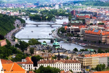 Фото 2 — Іспанія, Індонезія, Польща: куди українці інвестують у нерухомість за кордоном і що Україна може запозичити в Європи