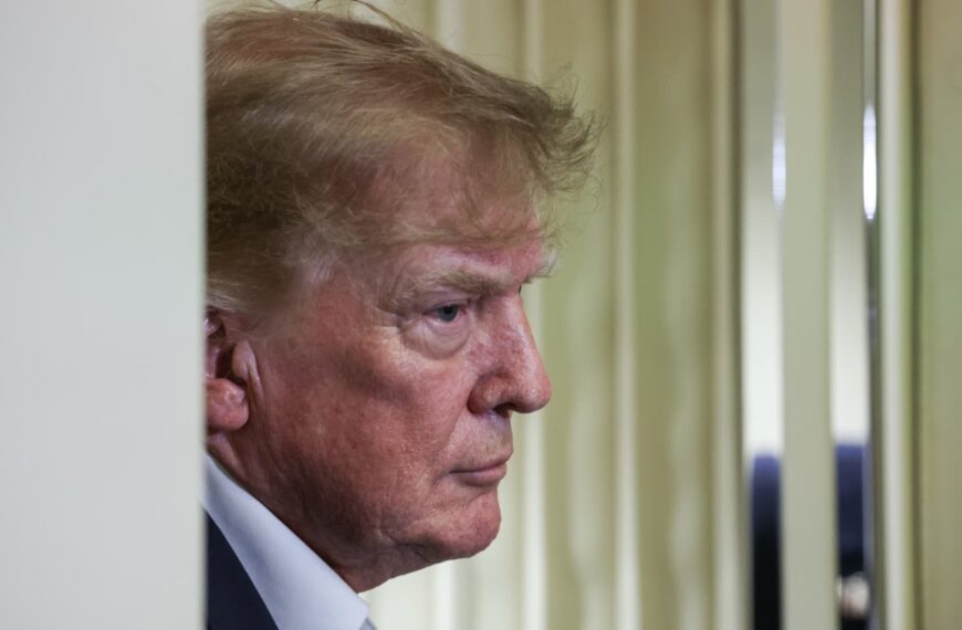 Трамп просить Україну припинити атаки на НПЗ РФ