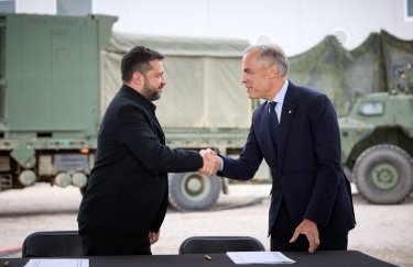 Президент України Володимир Зеленський і прем'єр-міністр Канади Марк Карні / Офіс президента Президент України Володимир Зеленський і прем'єр-міністр Канади Марк Карні