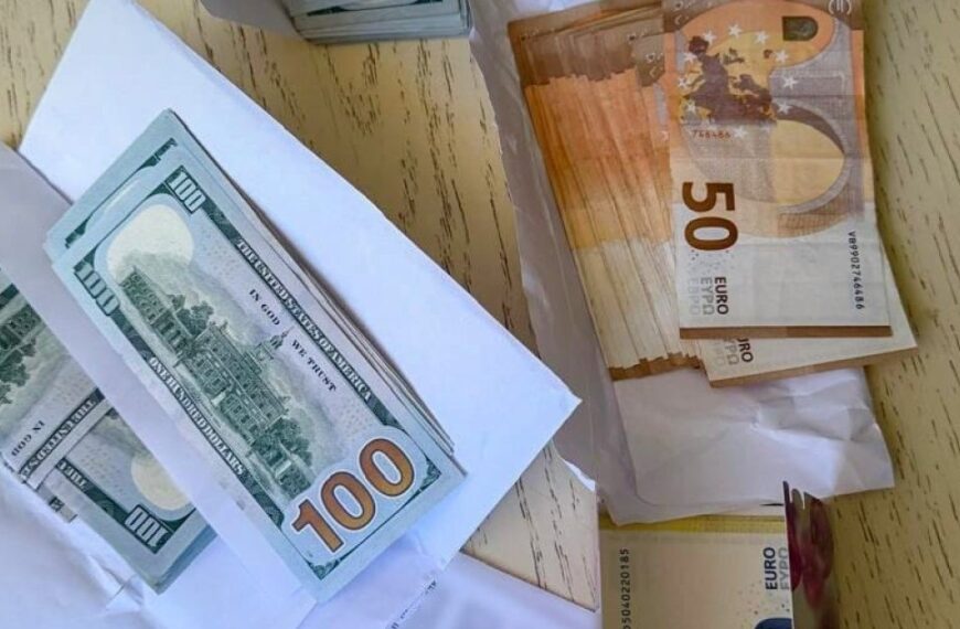 Посадовців податкової викрили на вимаганні хабарів від бізнесу — Delo.ua