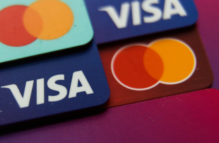 AI-стандарт платежів: Ant, Visa та Mastercard об’єднуються
