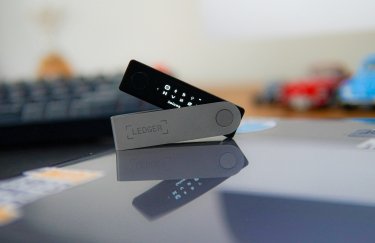 Шахраї вкрали $90 млн у криптовалюті з гаманців Ledger